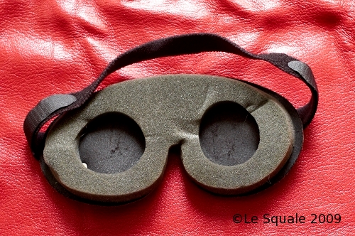 blindfold bdsm bandeau couir et mousse